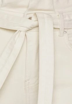 ONLY Petite ONLHUSH LIFE MID BELT - Jeans Skinny Fit - Ecru -ONLY Petite store 507eedaf6b4546f48f698020d0ea5267