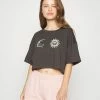 ONLY Petite ONLSPIRIT CROPPED - Print T-shirt - Phantom -ONLY Petite store 52bb2e2cf2914e29a85c863c25952b7e