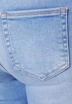 ONLY Petite ONLMILA - Jeans Skinny Fit - Light Blue Denim -ONLY Petite store 54fe65ba7c0f46058565527665818c97