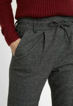 ONLY Petite ONLPOPTRASH SOFT CHECK PANT - Trousers - Black/cloud Dancer -ONLY Petite store 5958ed2da3c94ebaaf83771efd3577d1