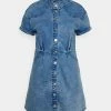 ONLY Petite ONLFLEUR BUTTON DRESS - Denim Dress - Light Blue Denim -ONLY Petite store 61ec762782a74bd28dd7fb3b50273809