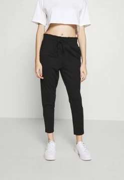 ONLY Petite ONLPOPTRASH EASY FRILL PANT - Trousers - Black