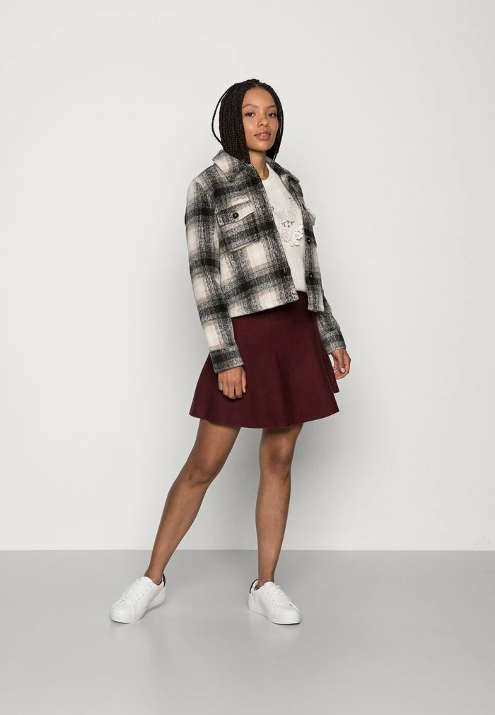 ONLY Petite ONLNEW DALLAS SKIRT - Mini Skirt - Port Royale 4 ONLY Petite ONLNEW DALLAS SKIRT - Mini Skirt - Port Royale - Image 2