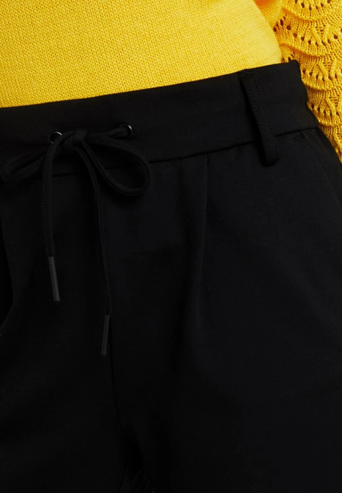 ONLY Petite ONLPOPTRASH EASY PETIT - Shorts - Black 7 ONLY Petite ONLPOPTRASH EASY PETIT - Shorts - Black - Image 5