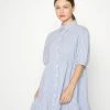ONLY Petite ONLCASSIE LAYERED BUTTON DRESS - Day Dress - Cloud Dancer/medium Denim Blue 1 ONLY Petite ONLCASSIE LAYERED BUTTON DRESS - Day Dress - Cloud Dancer/medium Denim Blue -ONLY Petite store 65528142b9b74596a6a361d84a095508