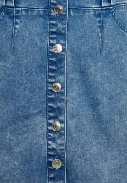 ONLY Petite ONLFLEUR BUTTON DRESS - Denim Dress - Light Blue Denim 7 ONLY Petite ONLFLEUR BUTTON DRESS - Denim Dress - Light Blue Denim -ONLY Petite store 672af398809440bcbb83dfbfc7cc82ed