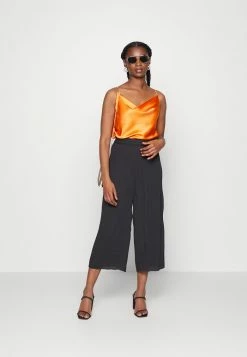 ONLY Petite ONLMARIN PLISSE CULOTTE - Trousers - Black 9 ONLY Petite ONLMARIN PLISSE CULOTTE - Trousers - Black -ONLY Petite store 680c9b1c663240f1b7fe2078eec8b69b