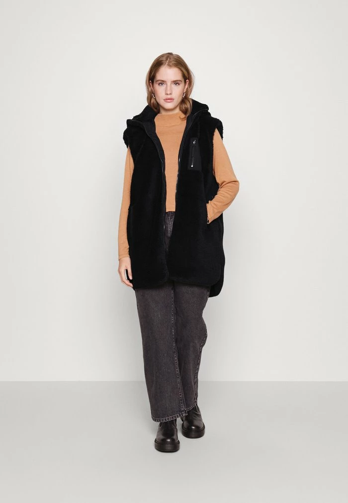 ONLY Petite ONLSASCHA TEDDY - Waistcoat - Black 4 ONLY Petite ONLSASCHA TEDDY - Waistcoat - Black - Image 2