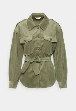 ONLY Petite ONLNINA SHORT SHACKET - Summer Jacket - Kalamata