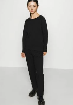 ONLY Petite ONLLESLY KINGS - Jumper - Black -ONLY Petite store 6daff9e237124156a7d2848a17c277fd