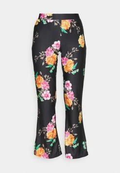 ONLY Petite ONLKIKI FLARED PANT - Trousers - Black -ONLY Petite store 6e19ea340d9c42469b8f425fa4284aa9