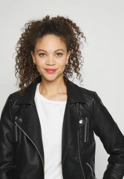 ONLY Petite ONLGEMMA BIKER - Faux Leather Jacket - Black -ONLY Petite store 6fe6d20fa6e14e9e90da237f1c280a49