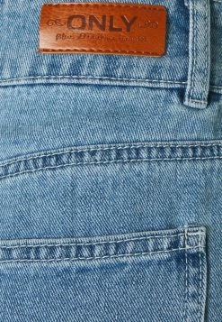 ONLY Petite ONLDEBBIE LIFE - Denim Shorts - Light Medium Blue Denim -ONLY Petite store 7317ceaba4c941db980a21fc033515d6