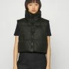 ONLY Petite ONLRICKY SHORT WAISTCOAT - Waistcoat - Black -ONLY Petite store 76b6ffeb0ded48b1b9349ead48a3497b