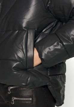 ONLY Petite ONLANJA PUFFER - Winter Jacket - Black 11 ONLY Petite ONLANJA PUFFER - Winter Jacket - Black -ONLY Petite store 797ec58077a842bb80faf8b55385985d