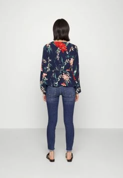 ONLY Petite ONLNOVA LUX METTE - Blouse - Night Sky 9 ONLY Petite ONLNOVA LUX METTE - Blouse - Night Sky -ONLY Petite store 7ac4f94b0b494fd5b6c54bd7f64afb7d