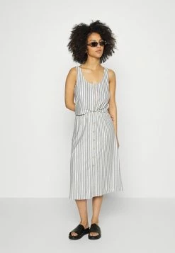 ONLY Petite ONLJOLLA - Top - Night Sky/cloud Dancer -ONLY Petite store 7bb043de38944f3ea3658c5abb0611d2