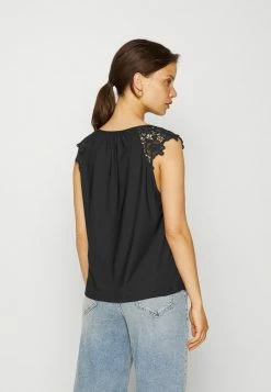 ONLY Petite ONLSILJA LIFE NEW MIX - Print T-shirt - Black -ONLY Petite store 7bcd281f04174094b6a19e7fc2dab041