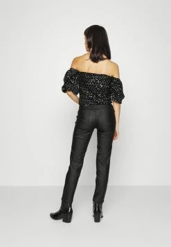 ONLY Petite ONLEMILY COAT - Slim Fit Jeans - Black -ONLY Petite store 7c54a23dbbd544f8b958e38886fdfdad