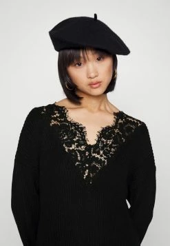 ONLY Petite ONLXENIA LIFEL DRESS - Jumper Dress - Black -ONLY Petite store 7d41cf0ef7c4473bb69251783eff1161