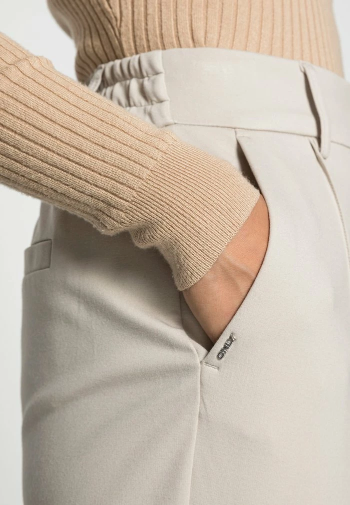 ONLY Petite ONLPOPTRASH LIFE MID WAIST PIN TAILOR - Trousers - Pumice Stone 7 ONLY Petite ONLPOPTRASH LIFE MID WAIST PIN TAILOR - Trousers - Pumice Stone - Image 5