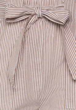 ONLY Petite SMILLA STRIPE BELT - Shorts - Toasted Coconut White -ONLY Petite store 834bc867215245bcbbc8ad1153b5d77a