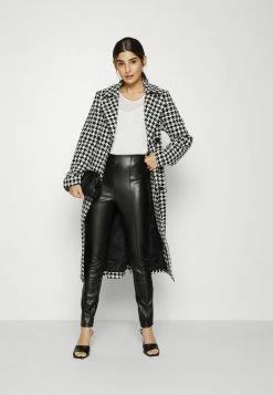 ONLY Petite ONLLAURENCE - Blouse - Cloud Dancer -ONLY Petite store 83b6d35426514d1d8ff01a0e6f685b80