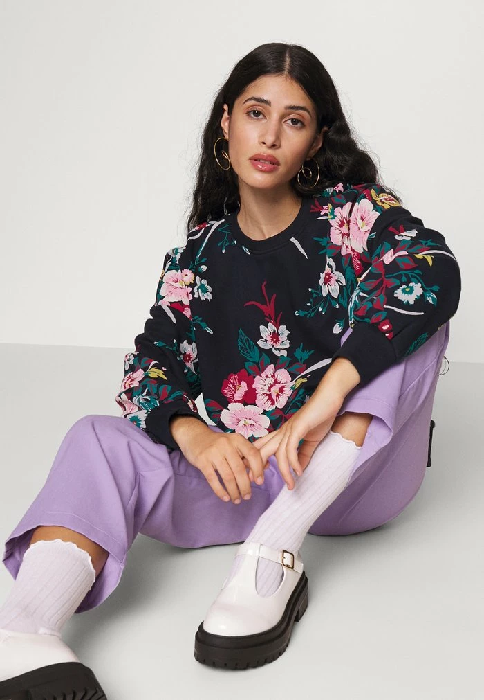 ONLY Petite ONLWANTED - Sweatshirt - Night Sky 7 ONLY Petite ONLWANTED - Sweatshirt - Night Sky - Image 5