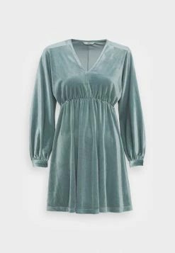 ONLY Petite ONLESME LIFE VELOUR DRESS - Cocktail Dress / Party Dress - Stormy Sea 10 ONLY Petite ONLESME LIFE VELOUR DRESS - Cocktail Dress / Party Dress - Stormy Sea -ONLY Petite store 84b6ac25e30a412785d2197642968482