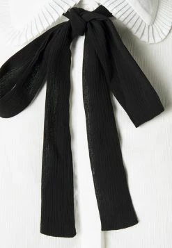 ONLY Petite ONLGERRY - Blouse - Cloud Dancer -ONLY Petite store 874e3446ef68472e97f67ad1ec6792fa