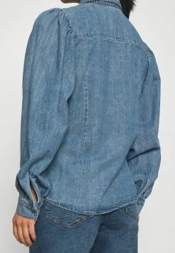 ONLY Petite ONLROCCO LIFE SHIRT - Button-down Blouse - Medium Blue Denim -ONLY Petite store 875fdc34e052427985f2c7b90516f205
