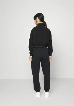 ONLY Petite ONLFEEL LIFE PANT - Tracksuit Bottoms - Black -ONLY Petite store 8e80c0f263b1457ca5cf7b0c3426cff7