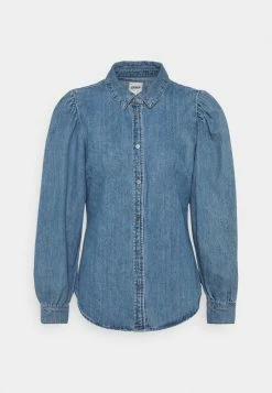 ONLY Petite ONLROCCO LIFE SHIRT - Button-down Blouse - Medium Blue Denim -ONLY Petite store 8ea8a598658d4d84b60dcfd372092a69