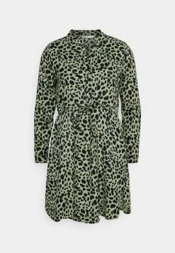 ONLY Petite ONLCORY - Tunic - Green -ONLY Petite store 8f0688dfe76c4ef3986f1d0af275231e