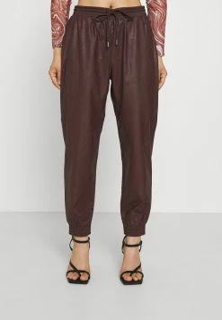 ONLY Petite ONLMADY MWFAUX PANT - Trousers - Fudge