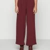 ONLY Petite ONLSANIA - Trousers - Port Royale 2 ONLY Petite ONLSANIA - Trousers - Port Royale -ONLY Petite store 94aabe4607f94cfab11776529bece52d