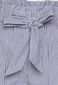 ONLY Petite SMILLA STRIPE BELT - Shorts - Medium Blue/denim White -ONLY Petite store 9713813a40be4173834ad7553afc6304