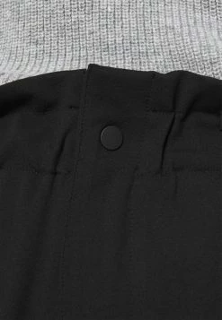 ONLY Petite ONLPOPTRASH OVA LIFE CARROT PANT - Trousers - Black -ONLY Petite store 9780519b87b543e4bba26a2f15621758