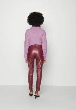 ONLY Petite ONLJESSIE FAUXLEATHER ZIP PANT - Trousers - Windsor Wine -ONLY Petite store 978281ed587b4d3dad404ac1a82c02aa