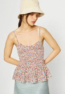 ONLY Petite ONLPELLA SMOCK V-NECK - Top - Cloud Dancer -ONLY Petite store 99cf41c076c4432d99d6672e4b79657b