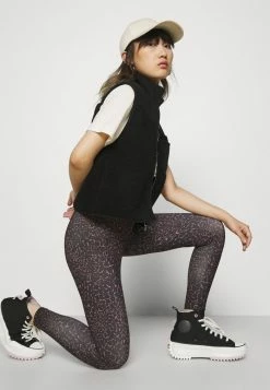 ONLY Petite ONLSPORTY 2 PACK - Leggings - Trousers - Black/tannin -ONLY Petite store 9d3e58969c70433b88552e0159e94a30