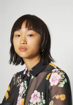 ONLY Petite ONLISABELLLA - Blouse - Black -ONLY Petite store 9d460fbb96804602976b808ccd87e864