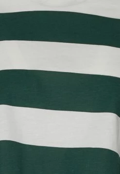 ONLY Petite ONLMAY BOXY CROP 2 PACK - Print T-shirt - Black/june Bug -ONLY Petite store 9ec1f3831cc24a3a833c1cc383088664