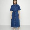 ONLY Petite ONLMIRIAM LIFE DRESS - Denim Dress - Medium Blue Denim -ONLY Petite store 9edef7839fcb4870a81cf822f157c7d4
