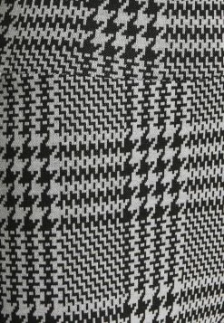 ONLY Petite ONLZIGA - Leggings - Trousers - Black/cloud Dancer -ONLY Petite store 9fa1615a48e2485590ae1f512826e423