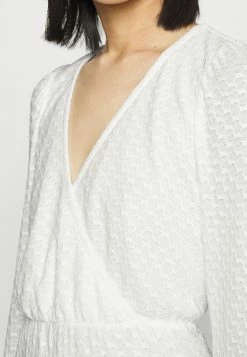 ONLY Petite ONLSTEFFIE DRESS - Jumper Dress - Cloud Dancer -ONLY Petite store a11d2164e8094544829bd221ccd3f948