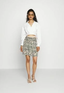 ONLY Petite ONLFREDERIKKE SMOCK SKIRT - Mini Skirt - Cloud Dancer/yellow -ONLY Petite store a1f47946f7744484947cc8b51ec26522