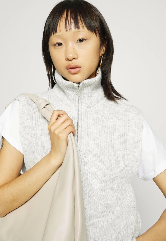 ONLY Petite ONLTIA LIFE HIGHNECK VEST PETIT - Jumper - Light Grey Melange 3 ONLY Petite ONLTIA LIFE HIGHNECK VEST PETIT - Jumper - Light Grey Melange