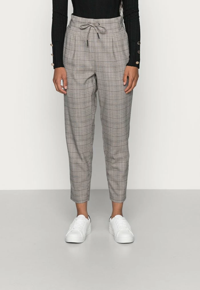 ONLY Petite ONLPOPTRASH EASY THINK - Chinos - Blackdark Grey/cloud Dancer 3 ONLY Petite ONLPOPTRASH EASY THINK - Chinos - Blackdark Grey/cloud Dancer
