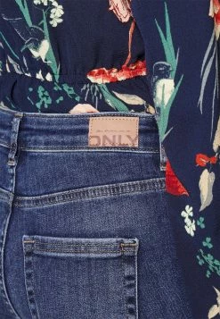 ONLY Petite ONLBLUSH ANKRAW - Jeans Skinny Fit - Medium Blue Denim -ONLY Petite store a71e9d3529d3430dbf632c7fc85675ac